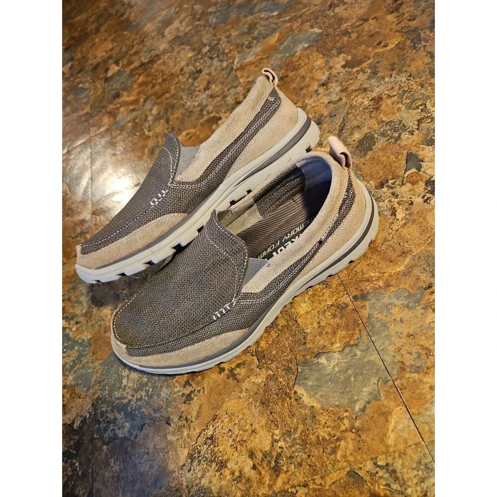 Skechers Relaxed Fit Men's Shoes Size 11 Brown/tan Canvas EXCELLENT CONDITION
